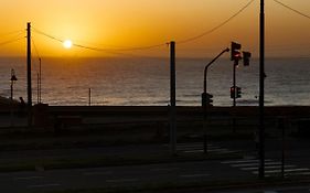 Un ambiente frente al mar